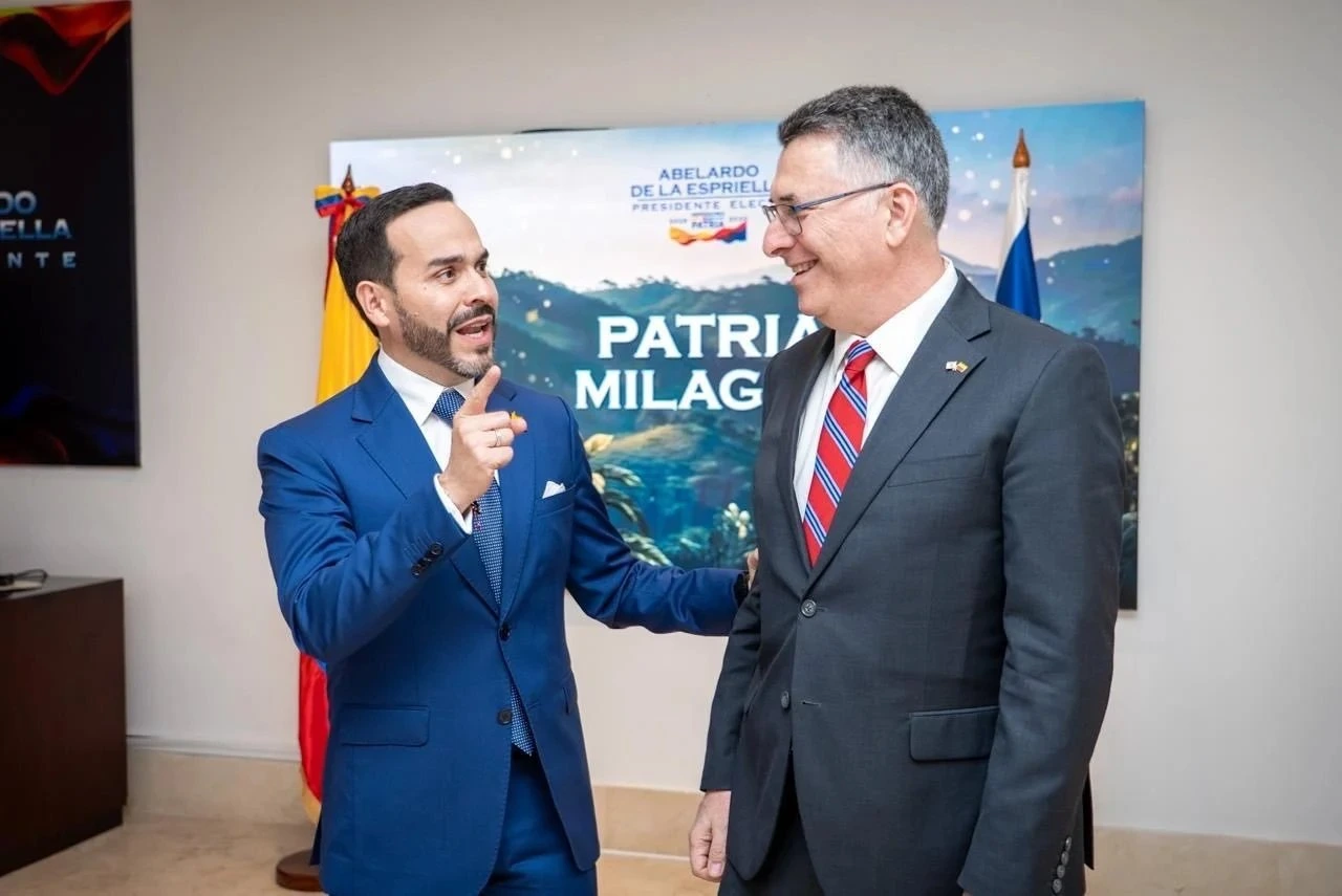 Abelardo de la Espriella y Gideon Sa'ar.
