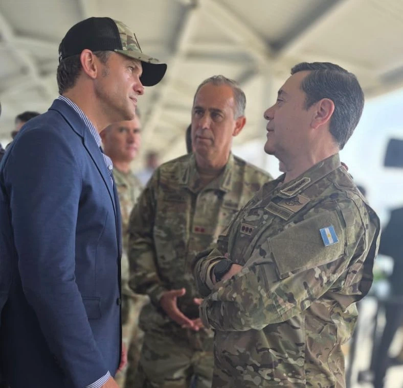 Defense Minister Carlos Presti alongside U.S. Secretary of War Pete Hegseth