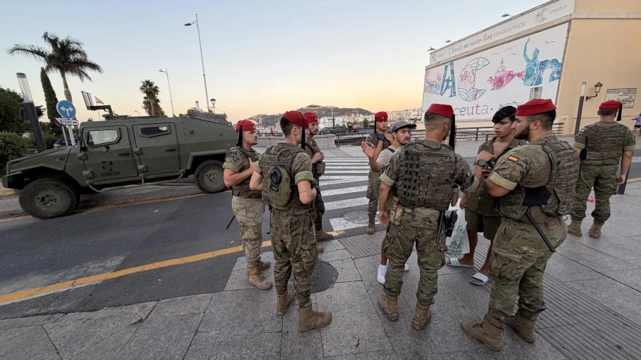 Militares españoles.