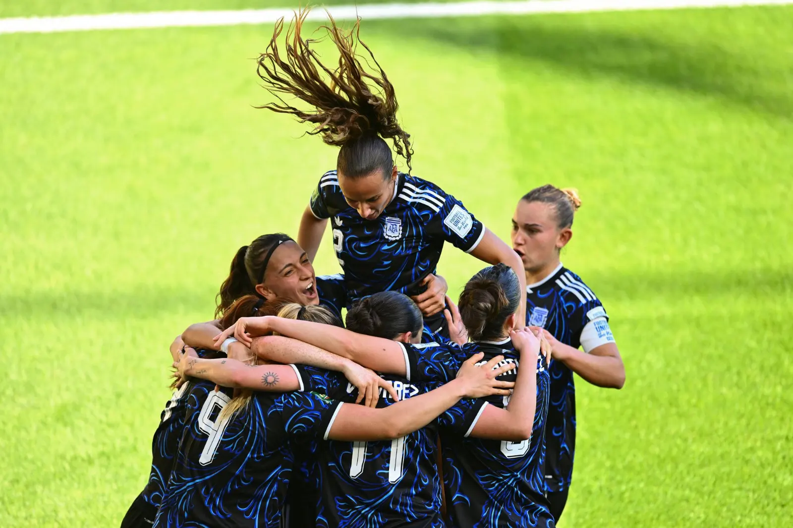 The Argentine women's national team crushed Benin 8-0 and is going all out against Mexico to advance in the U-20 World Cup