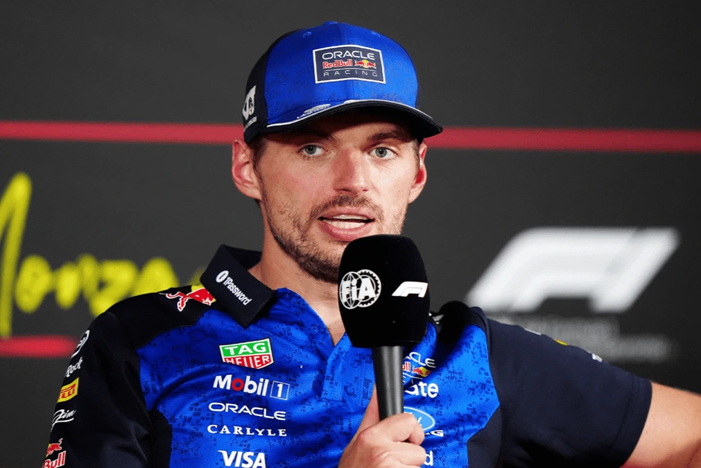 Max Verstappen once again questioned the current engines in Formula 1 and called for the return of the V8s