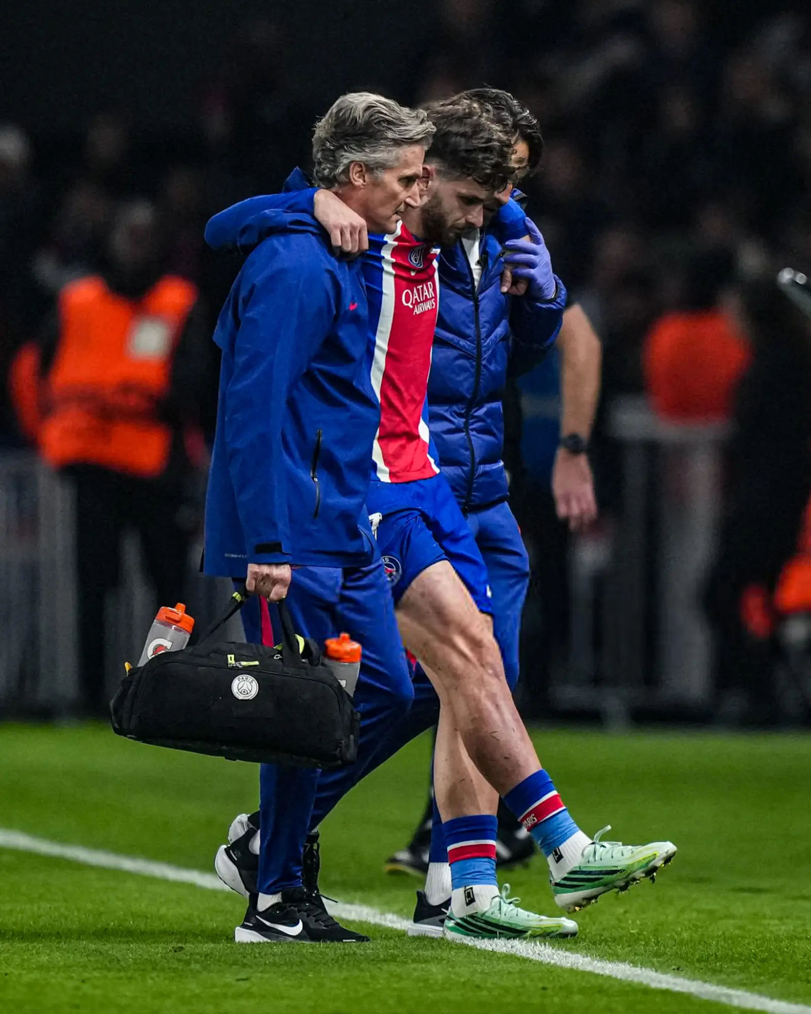 Kvaratskhelia podría perderse el resto de la temporada por lesión