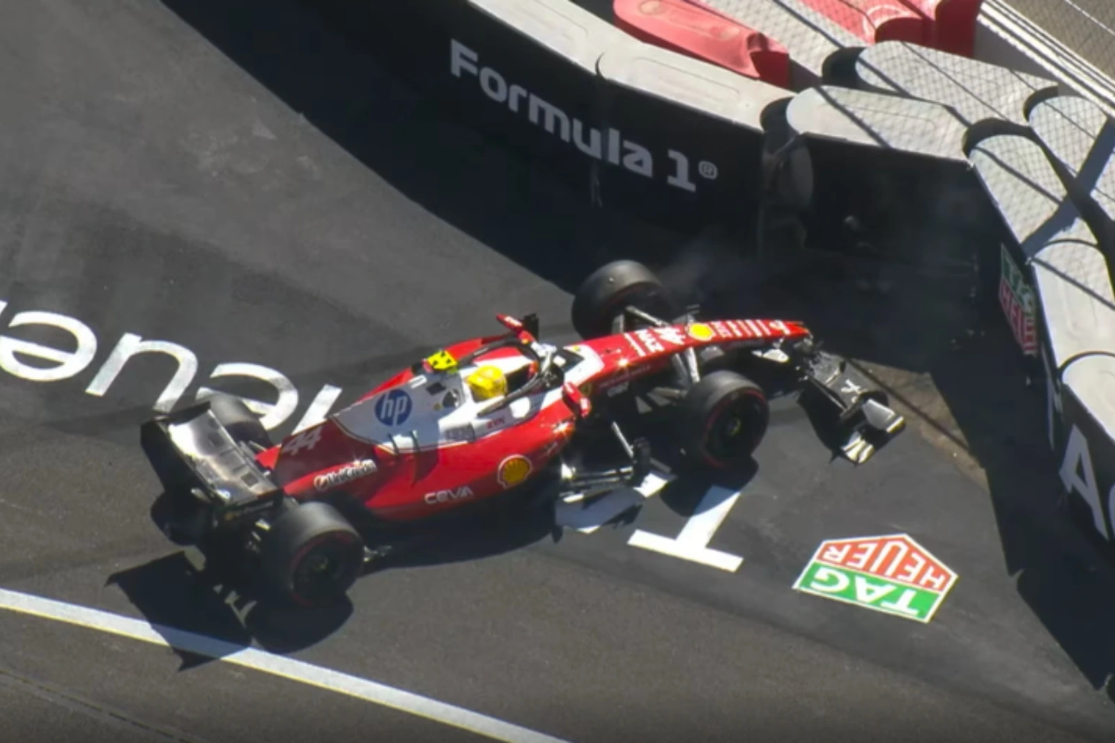 Fuerte choque de Hamilton en Madring
