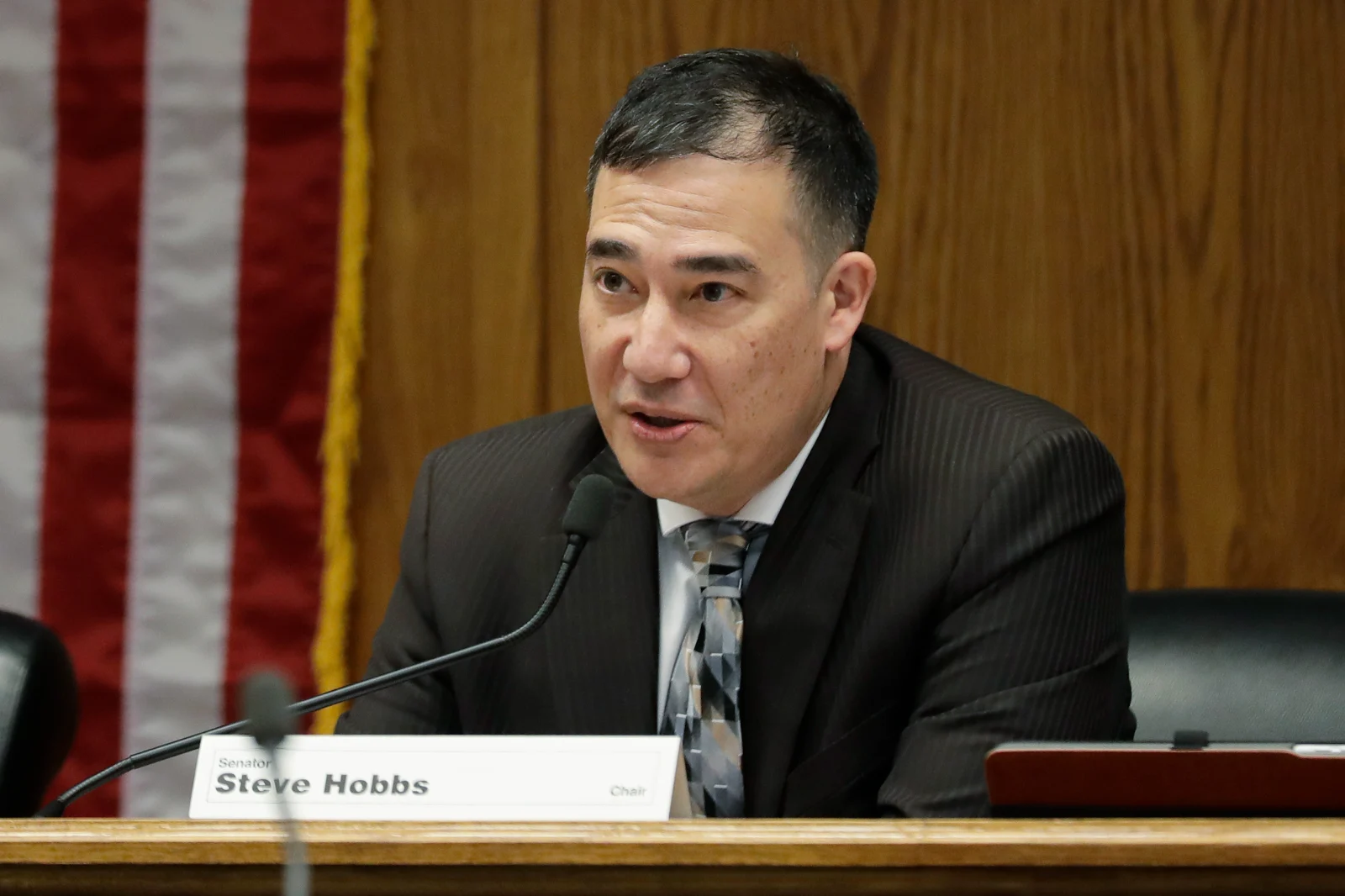 Steve Hobbs, Secretary of State of Washington, recognized the limitations to conclusively confirm citizenship of the entire electoral roll