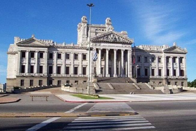 The ignoring of the cloaked press who really controls the State