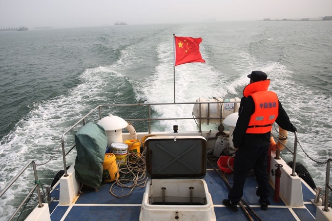 Circus of the Romans: While the political class fights over Cardama, illegal Chinese fishing plunders the Uruguayan sea