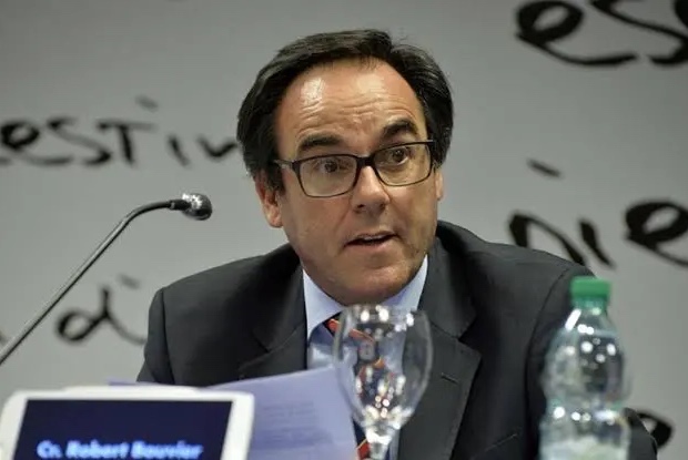 A serious institutional violation: The director of AFE, Robert Bouvier, should resign from his position or be dismissed