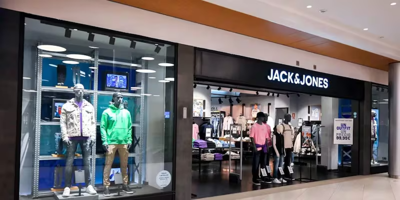 Jack & Jones.