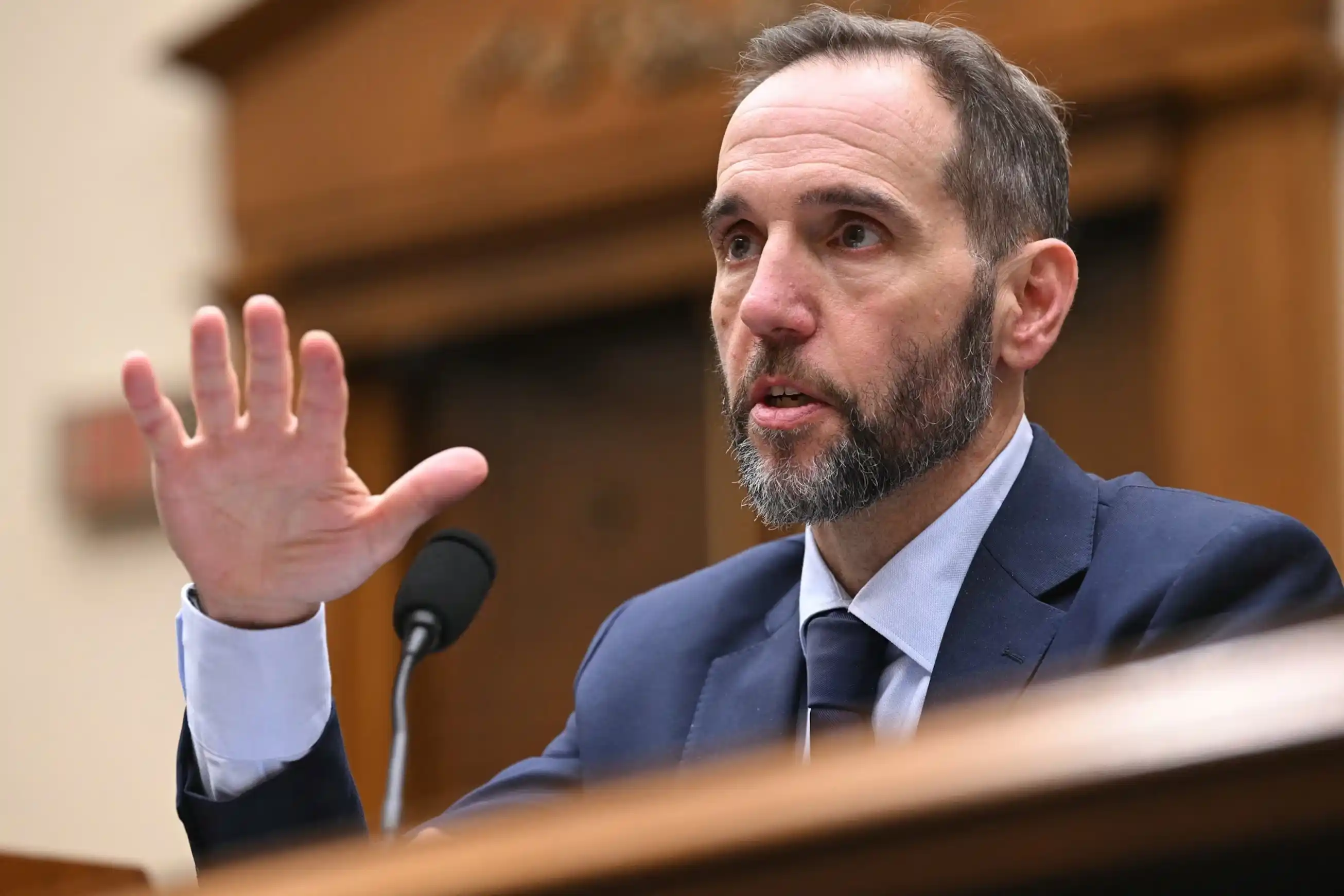 Jack Smith podría atravesar un proceso criminal por haberle mentido al Congreso en su declaración por la causa inventada a Donald Trump