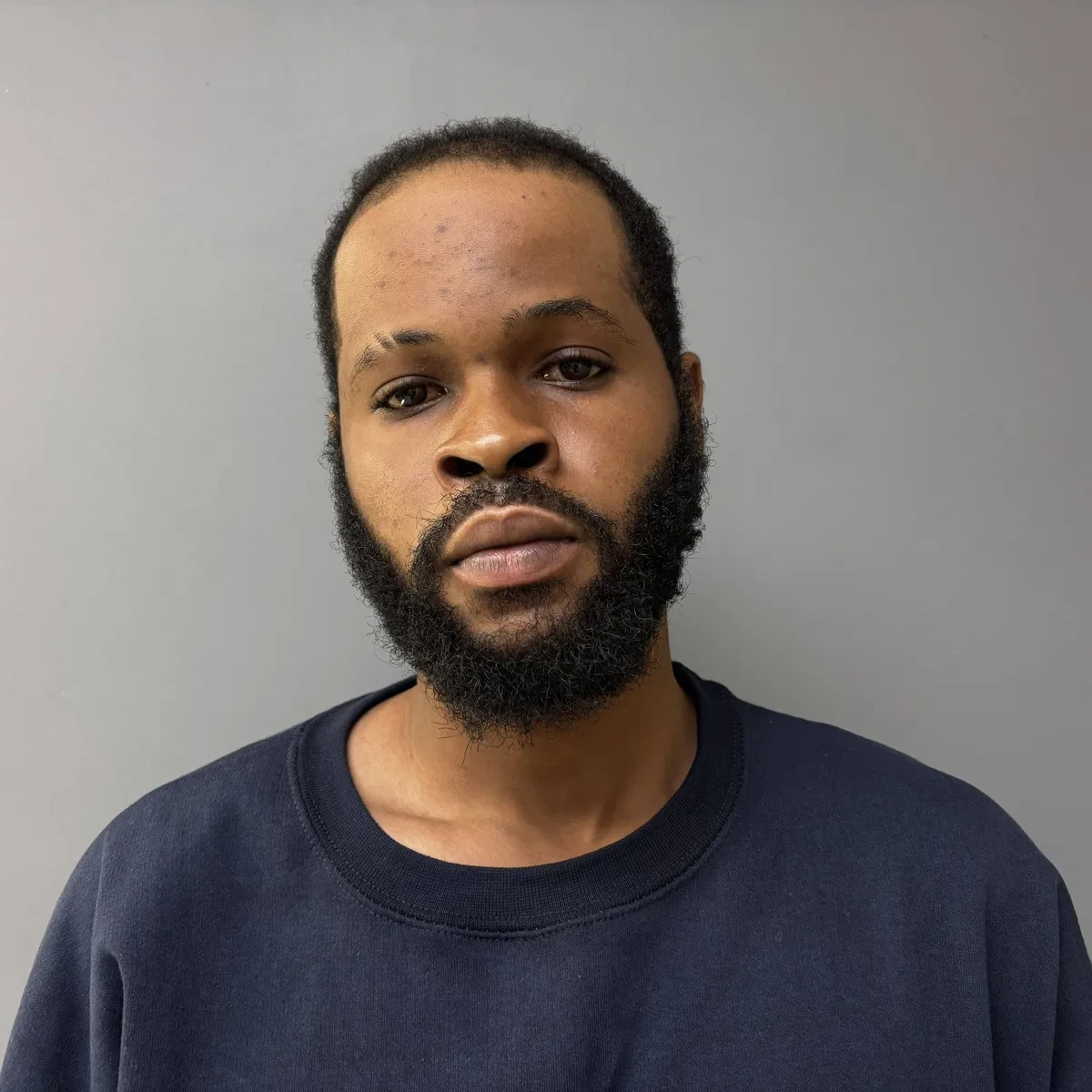 Un inmigrante ilegal haitiano acusado de asesinar a una mujer ingresó a los Estados Unidos bajo un programa instaurado por el demócrata Joe Biden