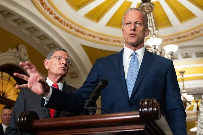El presidente estadounidense, le solicitó al líder de la mayoría republicana que mantenga a los senadores en Washington hasta aprobar la votación y hasta considera eliminar el filibusterismo