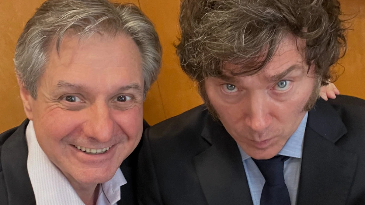 José Luis Daza junto a Javier Milei.