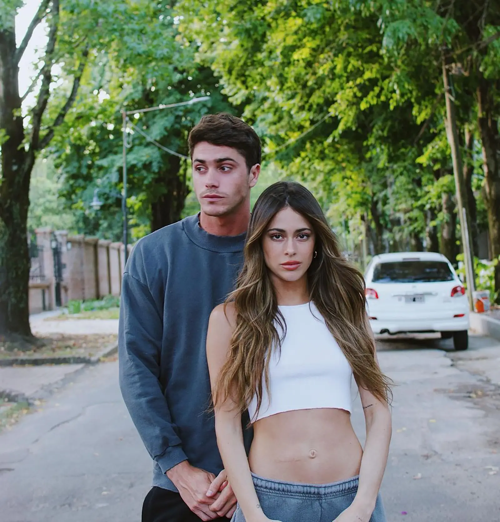 Tini Stoessel también le soltó la mano a su hermano mayor. 