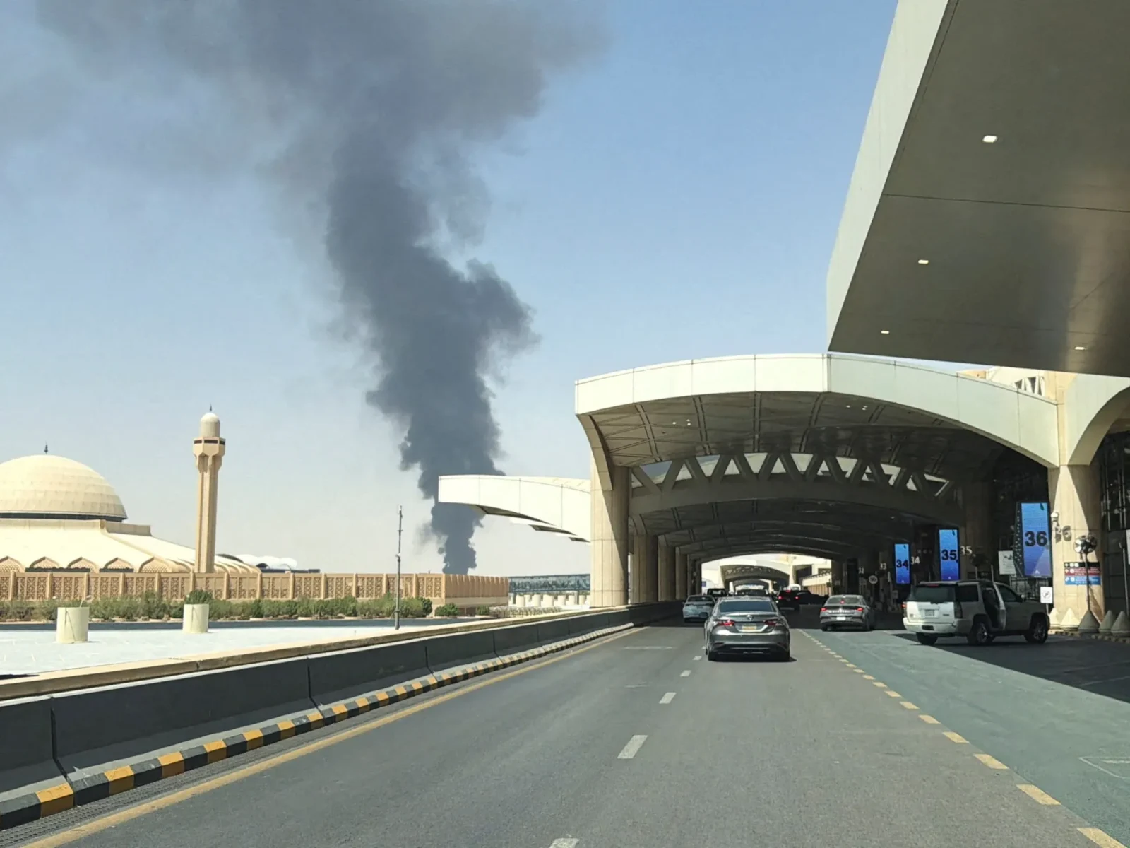 El aeropuerto internacional de Riad ha sido atacado en numerosas ocasiones por los terroristas yemeníes