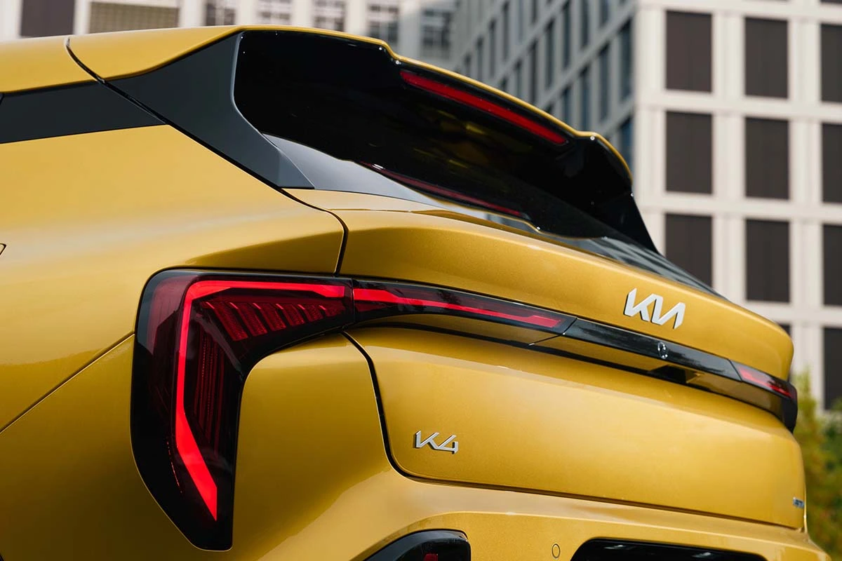 Qué equipamiento trae el Kia K4 Hatchback Turbo