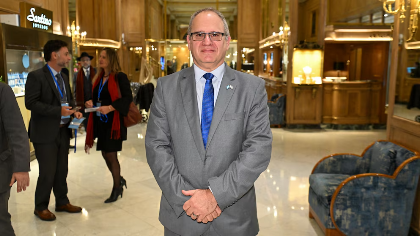 Eyal Sela