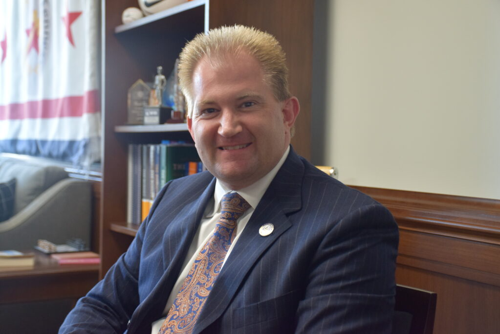 The sponsor of the measure highlighted the filling of legal loopholes in federal immigration law