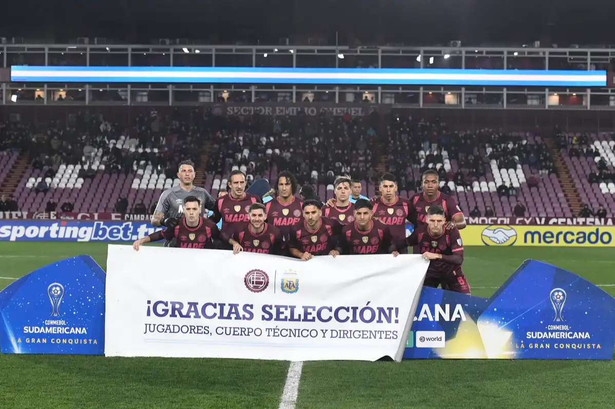 Lanús homenajeó a la Selección Argentina antes de la Copa Sudamericana con un emotivo mensaje tras el Mundial 2026