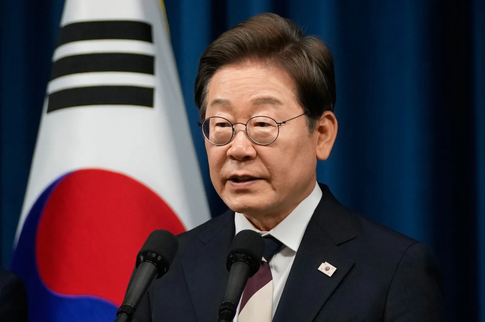 The South Korean communist president and admirer of Kim Jong Un's regime has not yet issued comments regarding the displays of contempt from the North Korean regime.