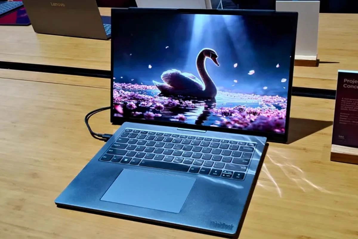 Lenovo Project Swan: una notebook con pantalla expandible