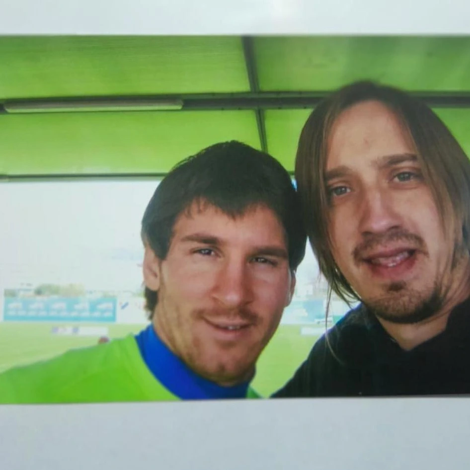 Matías Manna junto a Lionel Messi