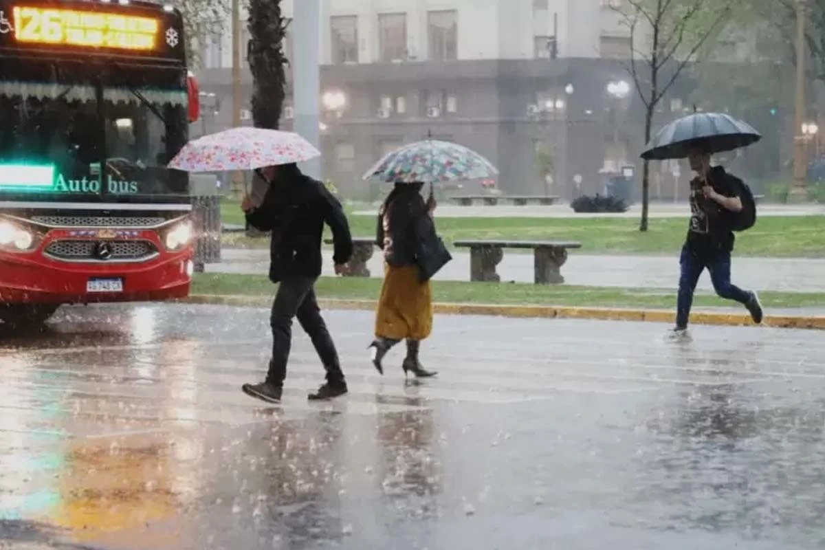 Weather today: Monday with rain and heavy environment