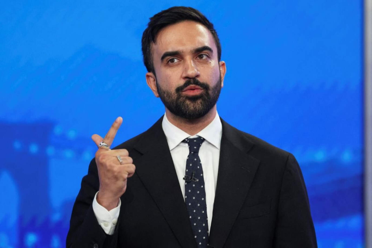 The communist mayor of New York City has been harshly criticized for his disastrous progressive policies in the economic and commercial sphere.