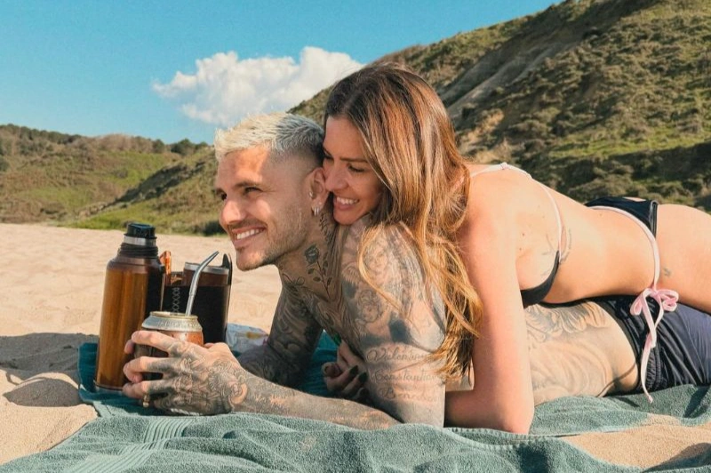 Mauro Icardi mostró su primera salida familiar con la China Suárez y sus hijos en la playa
