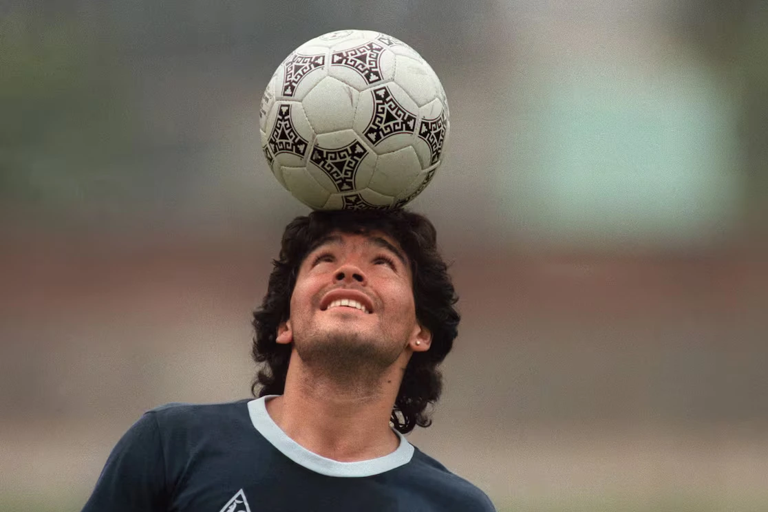 Diego Maradona cumpliría 66 años: la transformación en ídolo del fútbol mundial tras su surgimiento en Fiorito