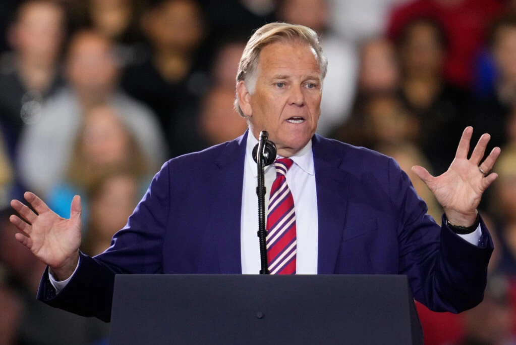 Las declaraciones de Vance se dieron en el marco de un acto de campaña en apoyo del candidato republicano Mike Rogers