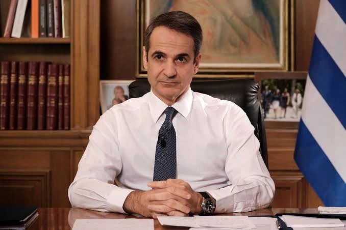 Mitsoakis defended sanctions against Russia and called for strengthening the European military presence in the Red Sea