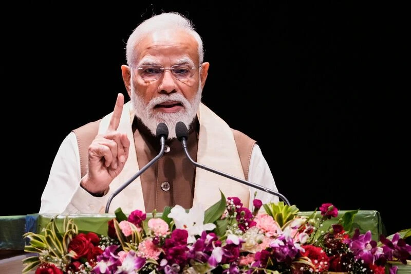 El gobierno de la India obligó a las empresas petroleras a aumentar su capacidad productiva frente a posibles crisis futuras