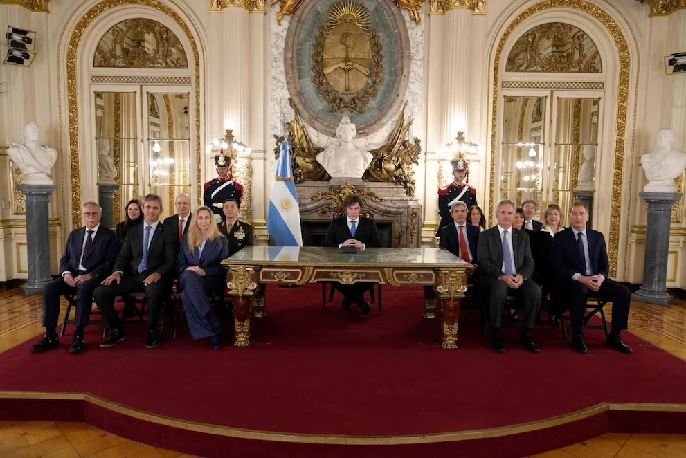 Milei anunció sanciones por la explotación petrolera británica en Malvinas y una estrategia para reforzar la soberanía