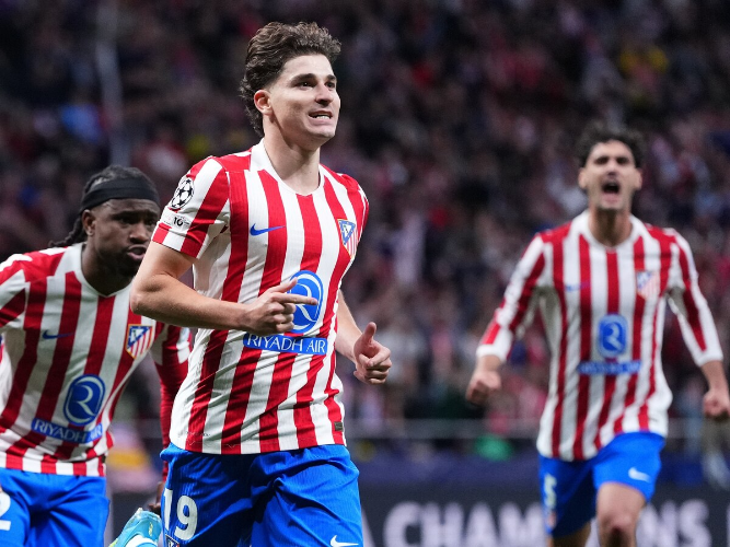 Julián Álvarez es pretendido por el Barcelona, Arsenal y Chelsea, entre otros