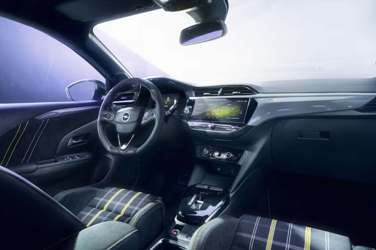 The features of the sporty electric Corsa