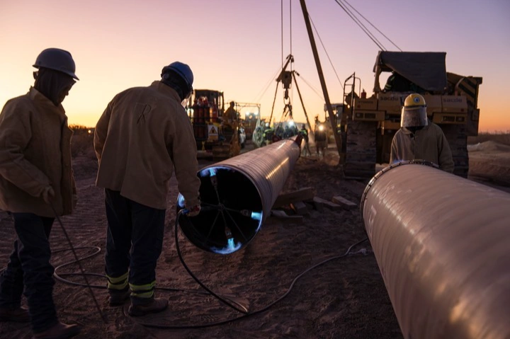 Un consorcio ítalo-argentino le ganó a Techint la obra de gas más importante del país
