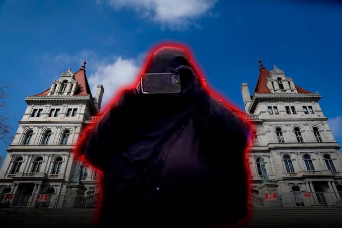 The FBI arrested a member of ISIS who was planning to place a bomb in the New York Capitol