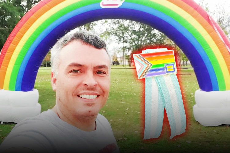 En el Día de la Escarapela, el socialista Esteban Paulón la vandalizó con la bandera LGBT