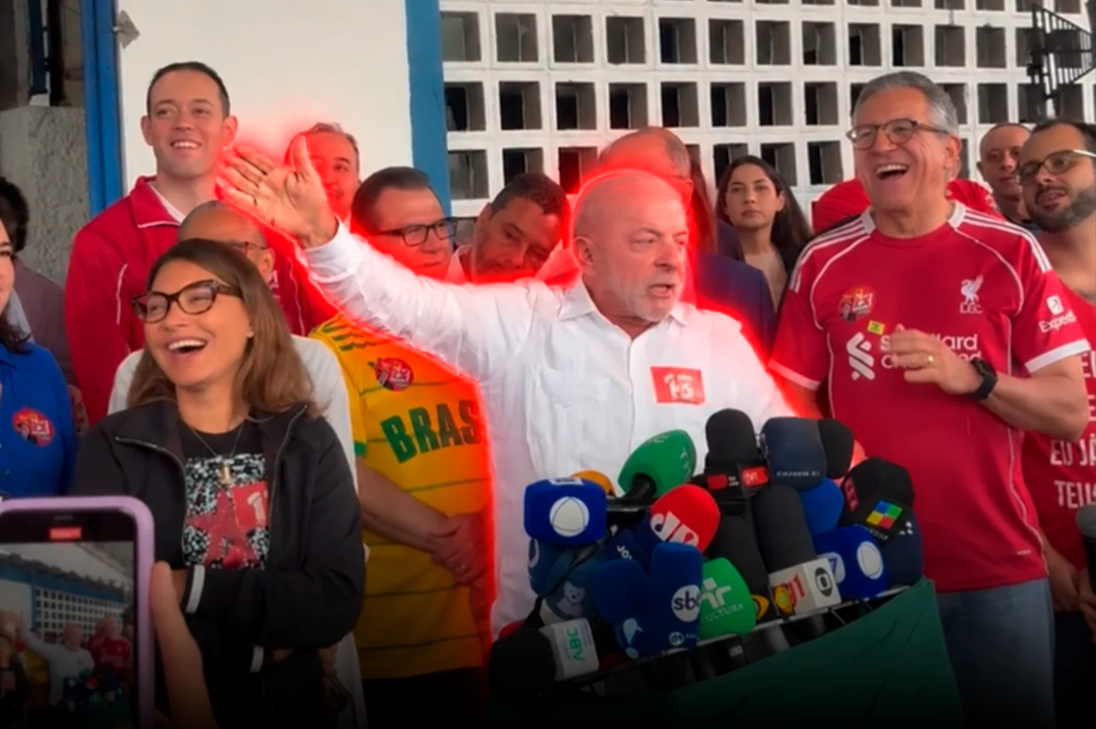 Lula huyó de una conferencia luego de que un periodista le dijera que se lo veía "desanimado"