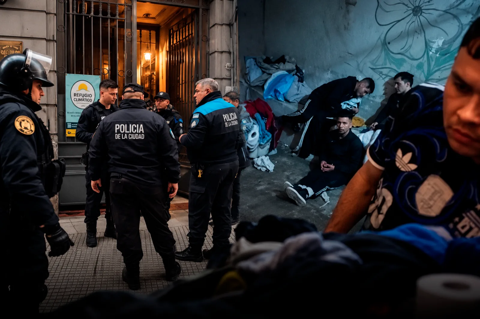 Liberaron al policía tomado como rehén por los presos en una alcaidía porteña