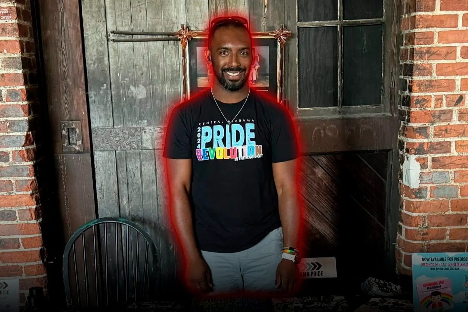 El presidente de una agrupación LGBT de Alabama fue detenido por abuso infantil