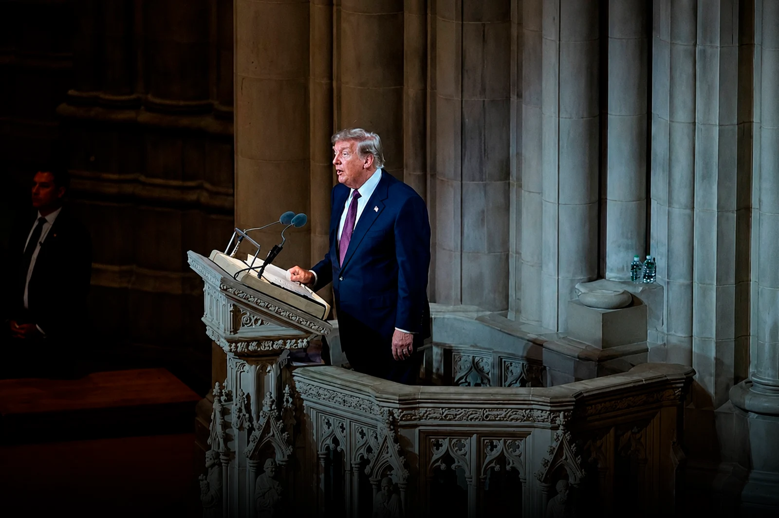 Trump bid farewell to his friend Lindsey Graham at the Capitol: "He was a giant of the Senate and a true patriot"