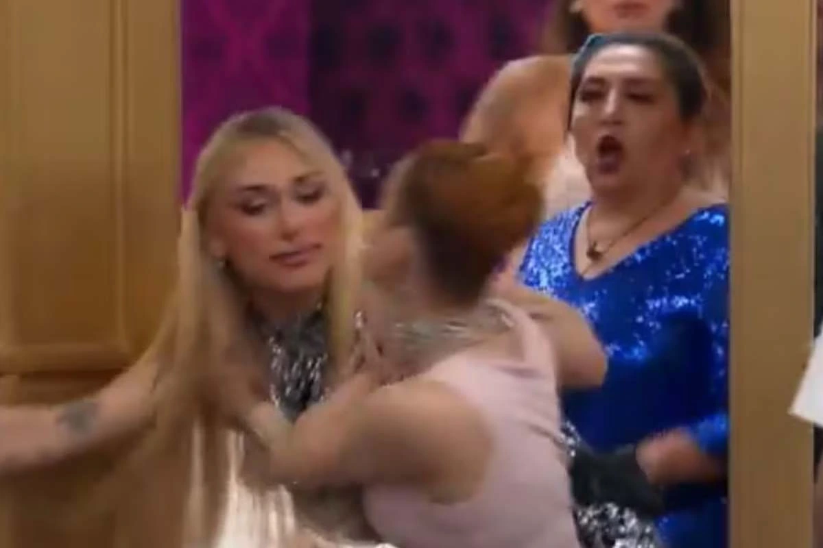 La madrugada de este jueves tuvo un enfrentamiento dentro de la casa de Gran Hermano