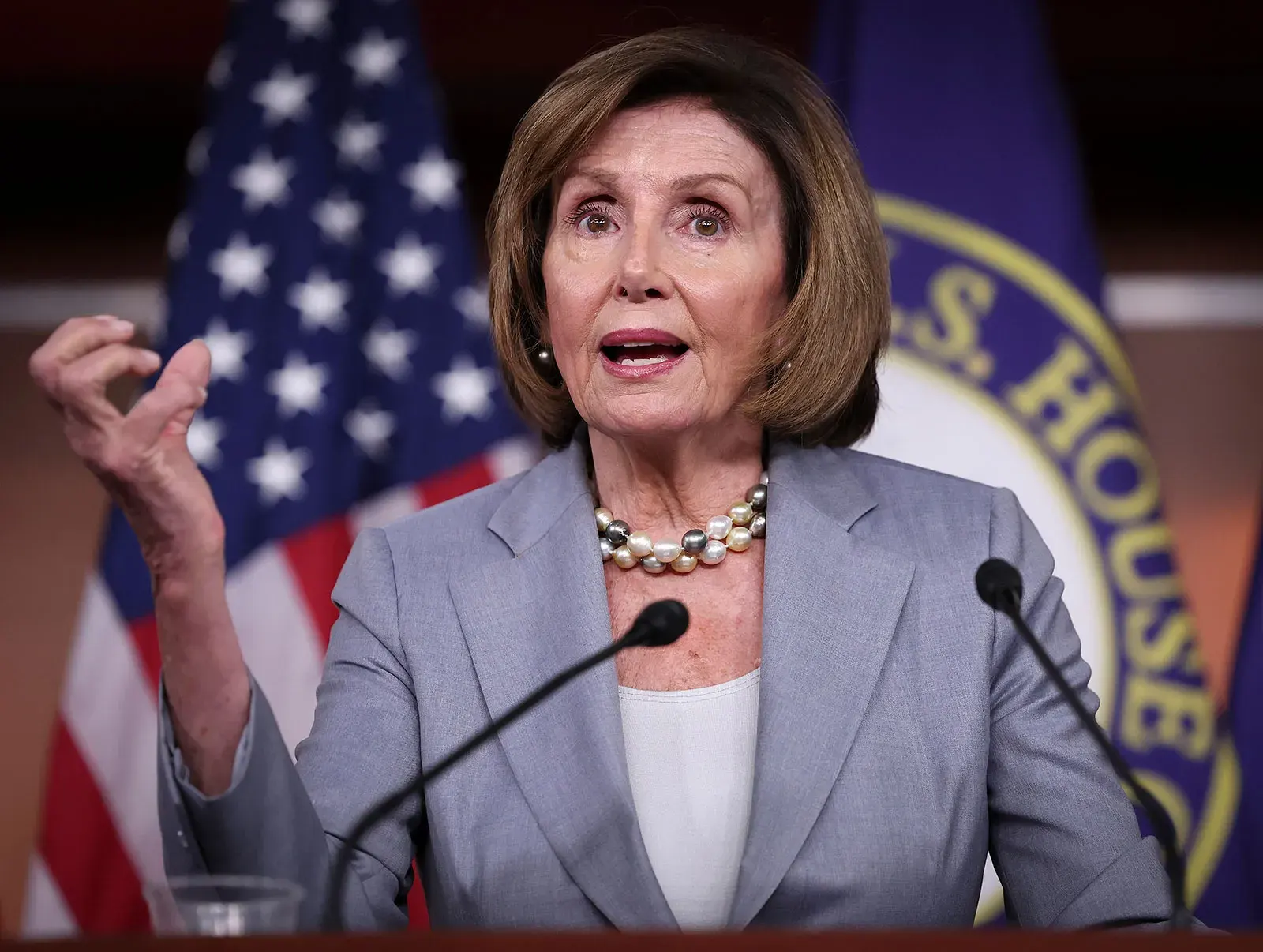 Moulton ya había intentado desplazar a la líder demócrata Nancy Pelosi en la cámara de representantes