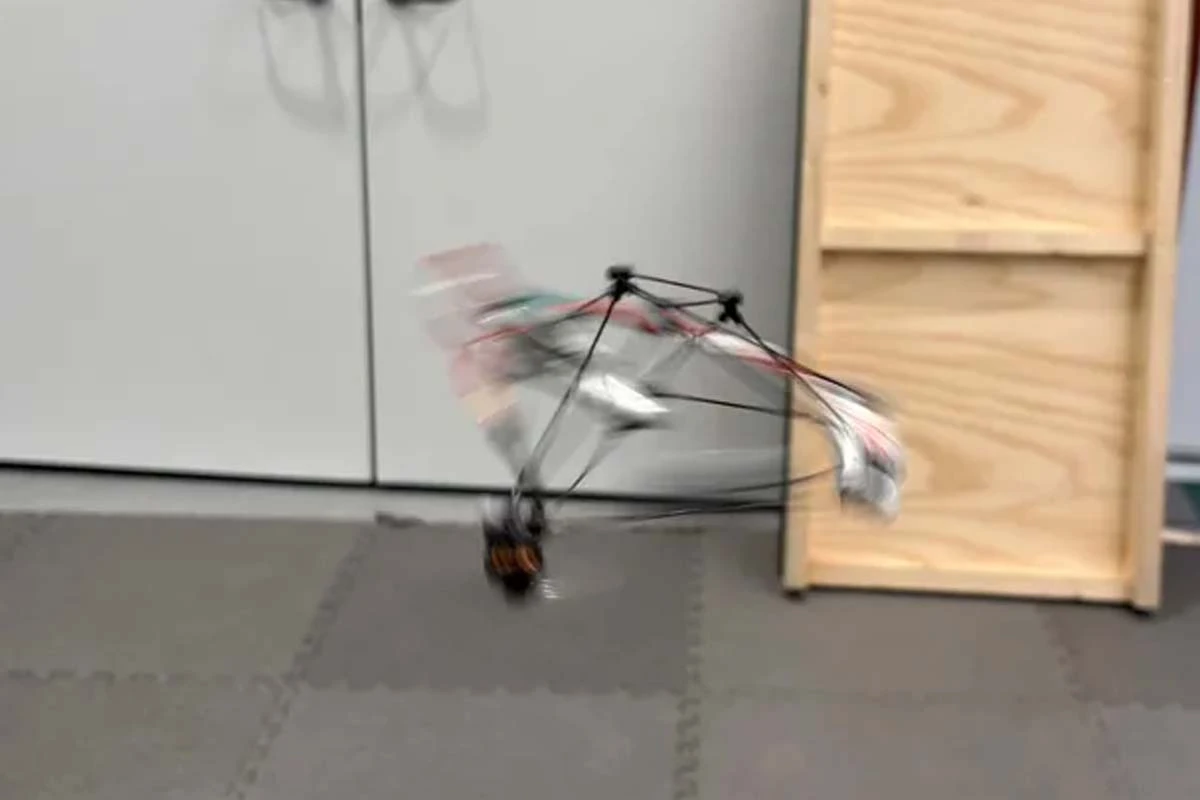Un equipo de ingenieros creó un dron capaz de camuflarse en el aire 