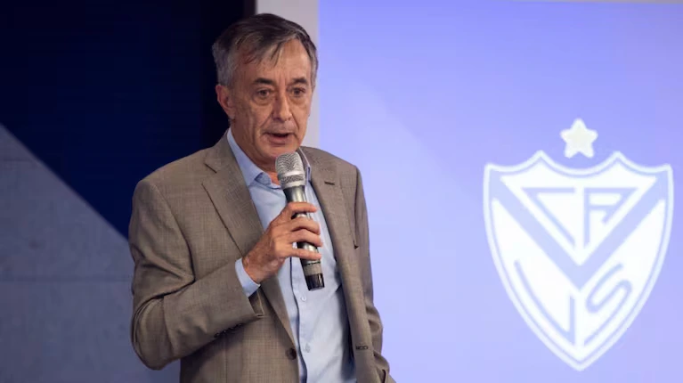 Nelson Pugliese, vice president of Vélez