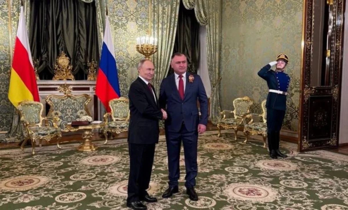 El acercamiento de Gagloev a Putin puede ser un indicio de una relación más estrecha entre la región separatista y Moscú