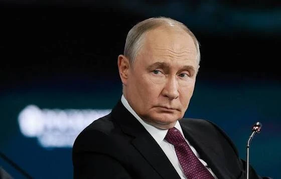 The Putin government reacted negatively to the stance of the courts in Barentsburg