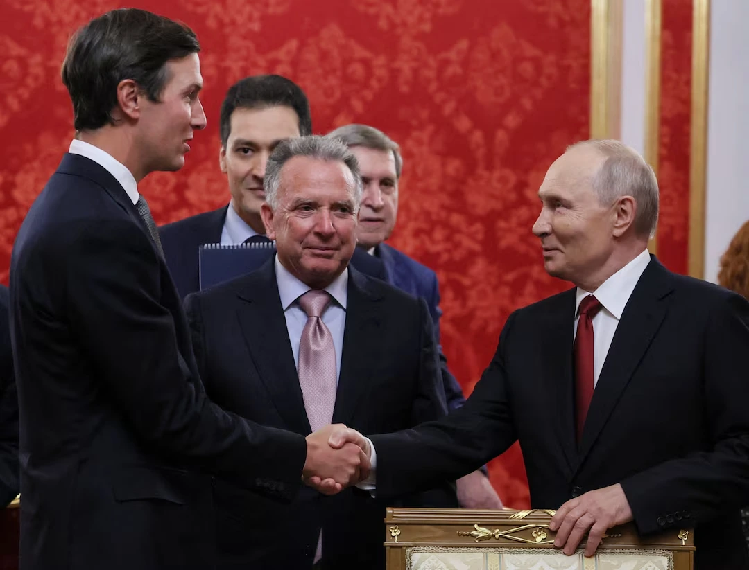 Los enviados especiales del gobierno de Trump, Steve Witkoff y Jared Kushner, se reunieron con Vladimir Putin en la búsqueda de una salida diplomática a la guerra en Ucrania