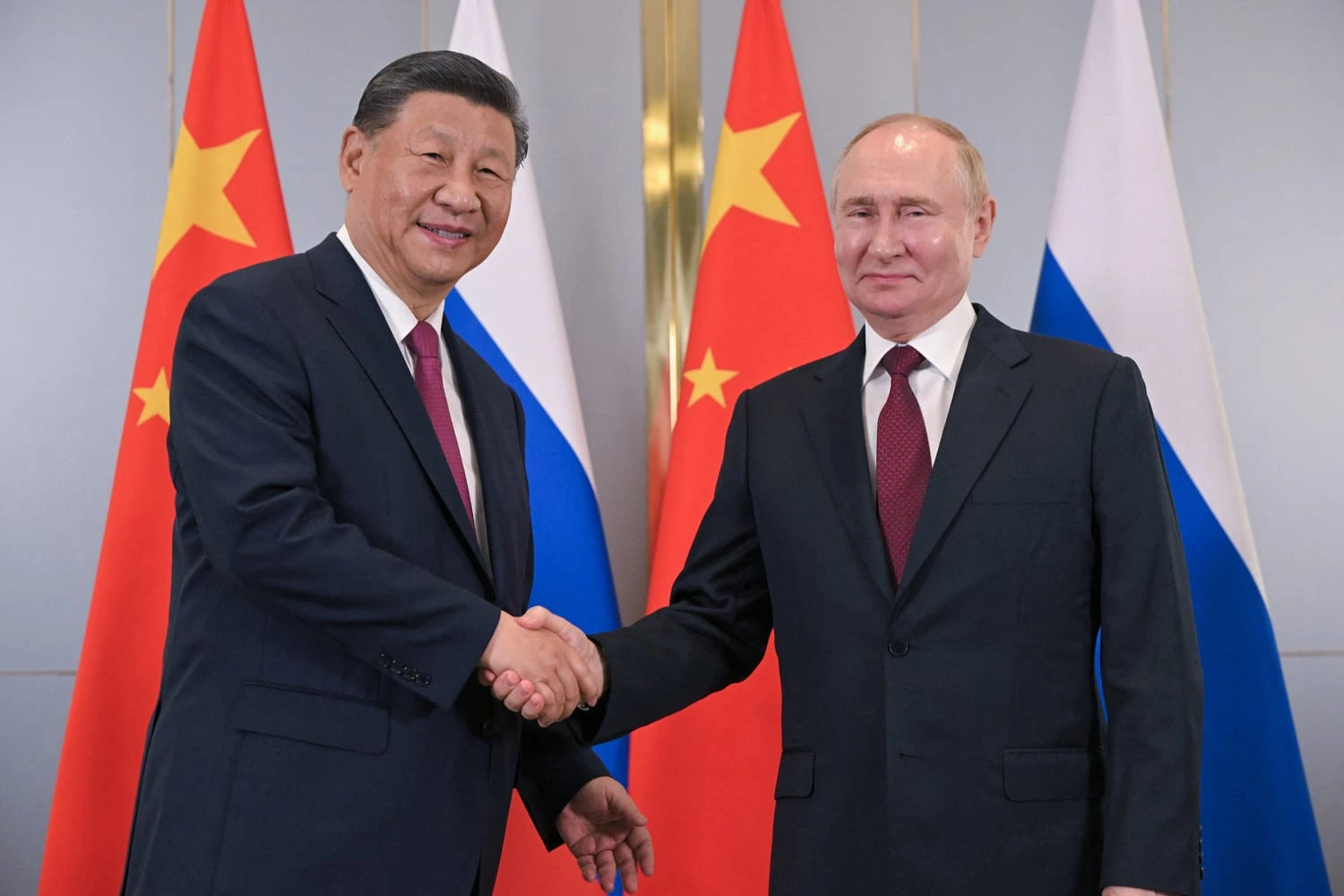 Los gobiernos de Rusia y China se han alineado con el fin de contrarrestar la influencia de los Estados Unidos en el plano geopolítico